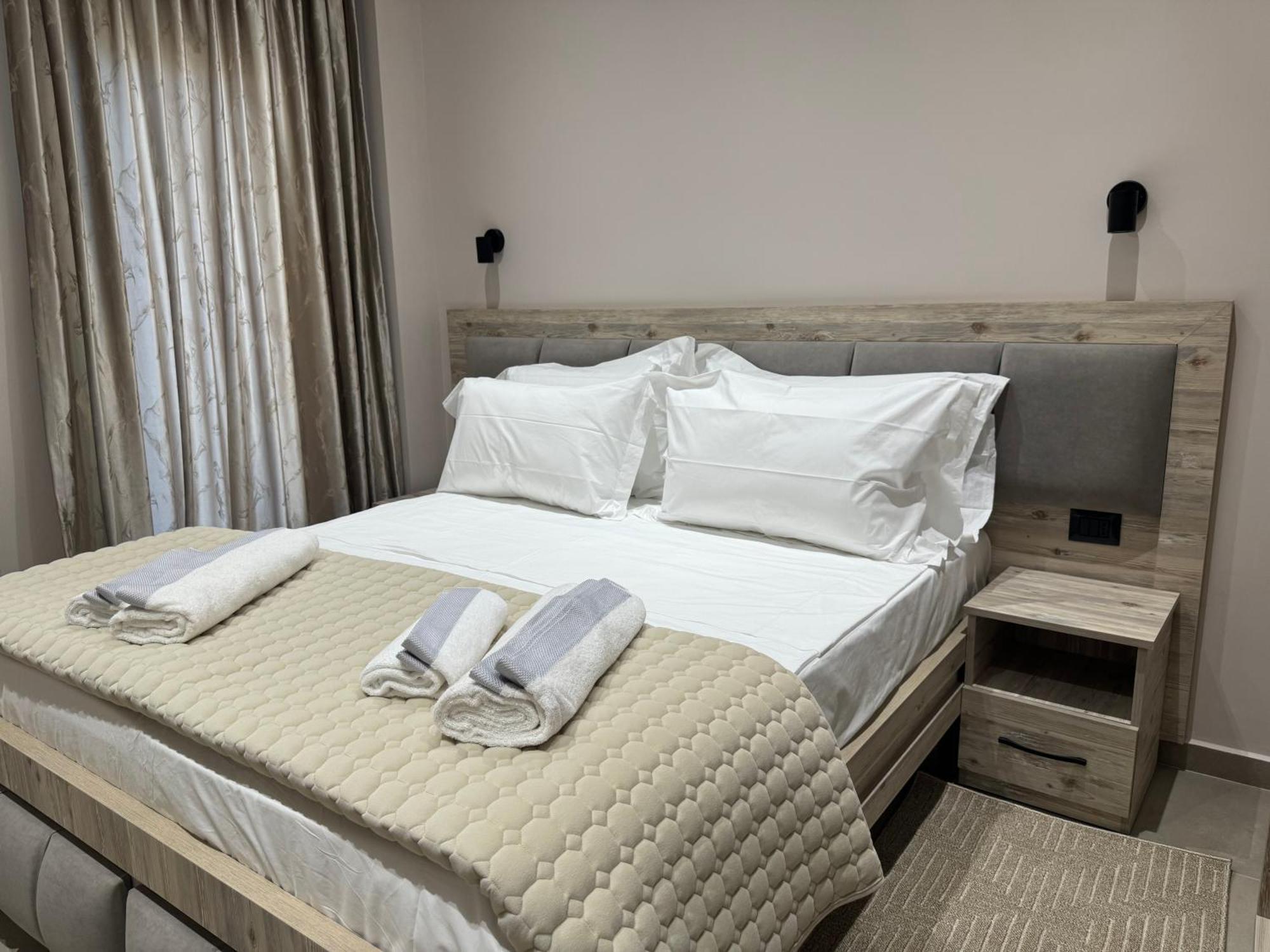 Përmet Hotel Kseal מראה חיצוני תמונה