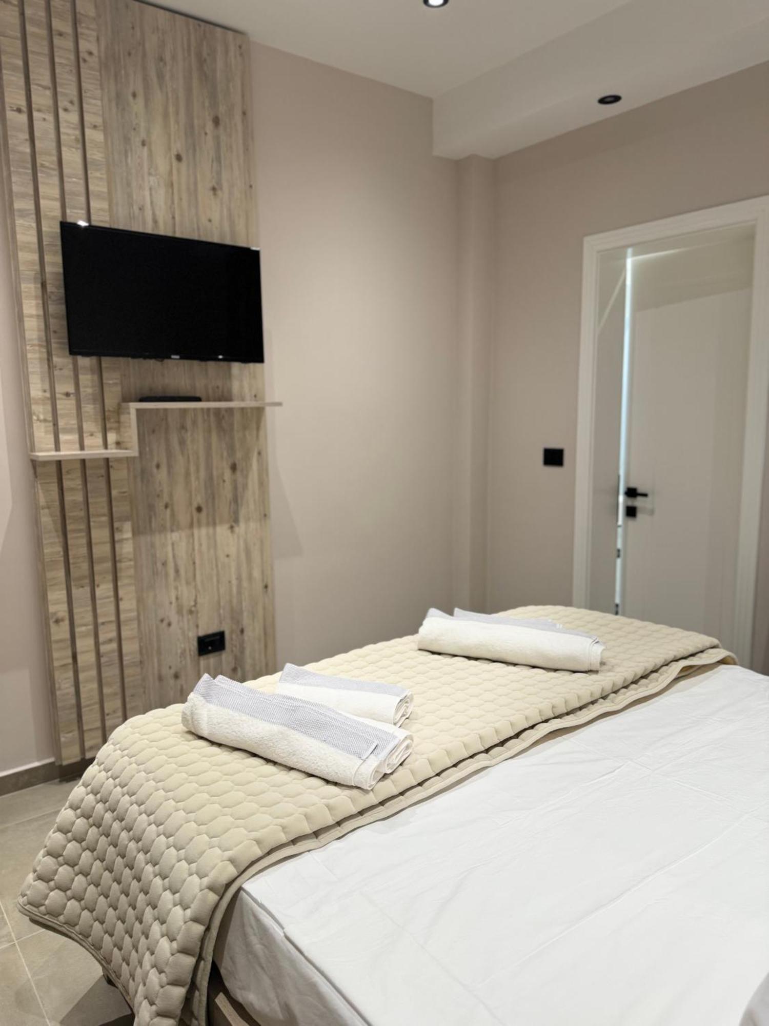 Përmet Hotel Kseal מראה חיצוני תמונה