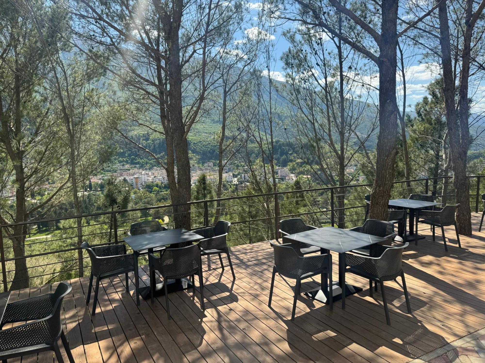 Përmet Hotel Kseal מראה חיצוני תמונה