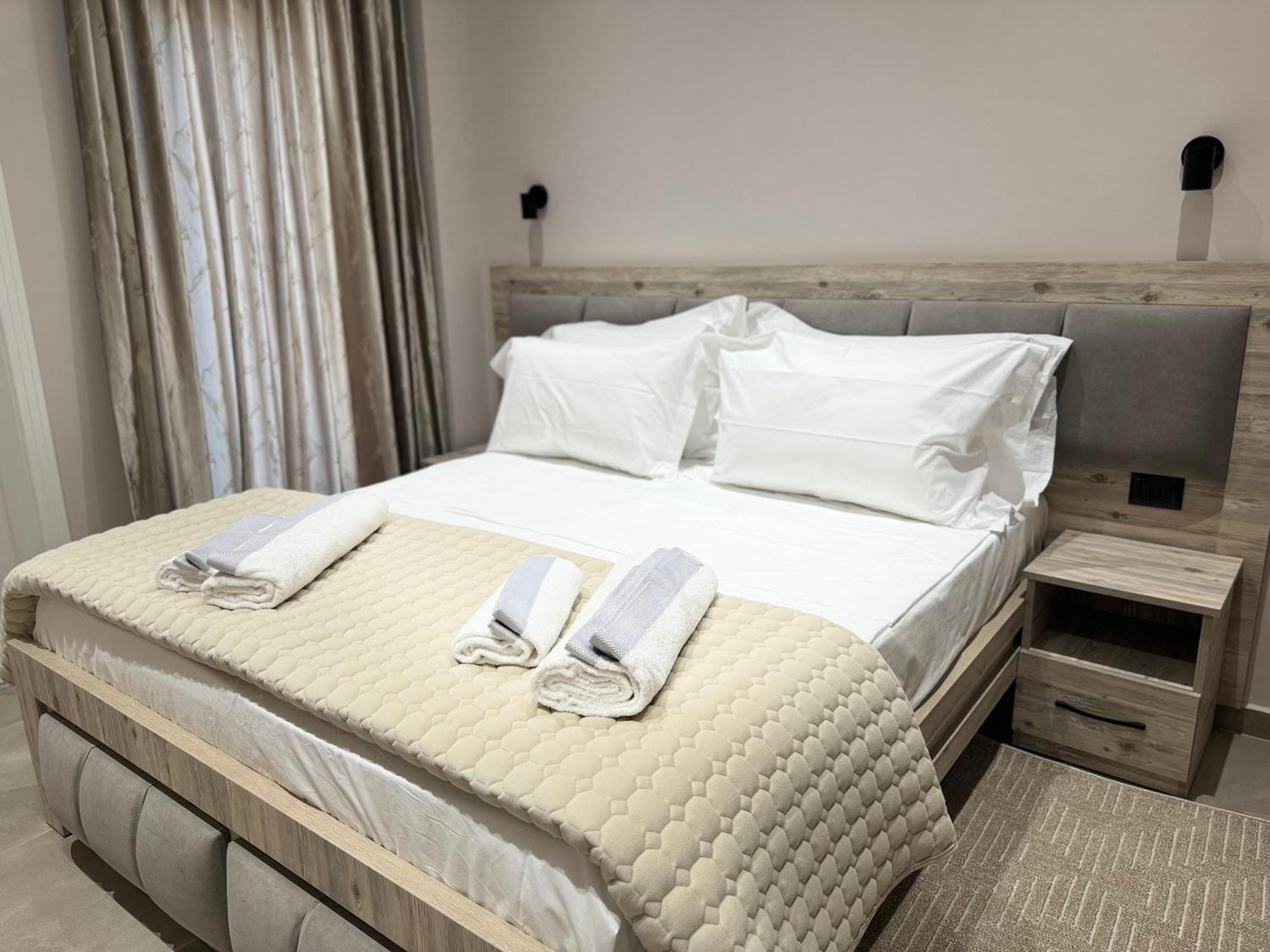 Përmet Hotel Kseal מראה חיצוני תמונה