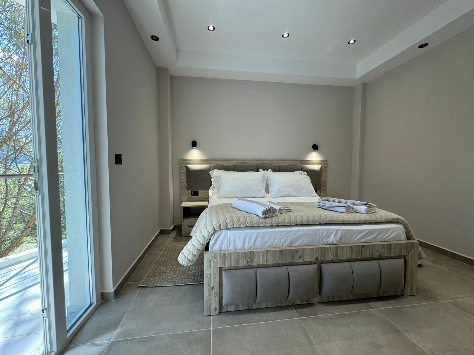 Përmet Hotel Kseal מראה חיצוני תמונה