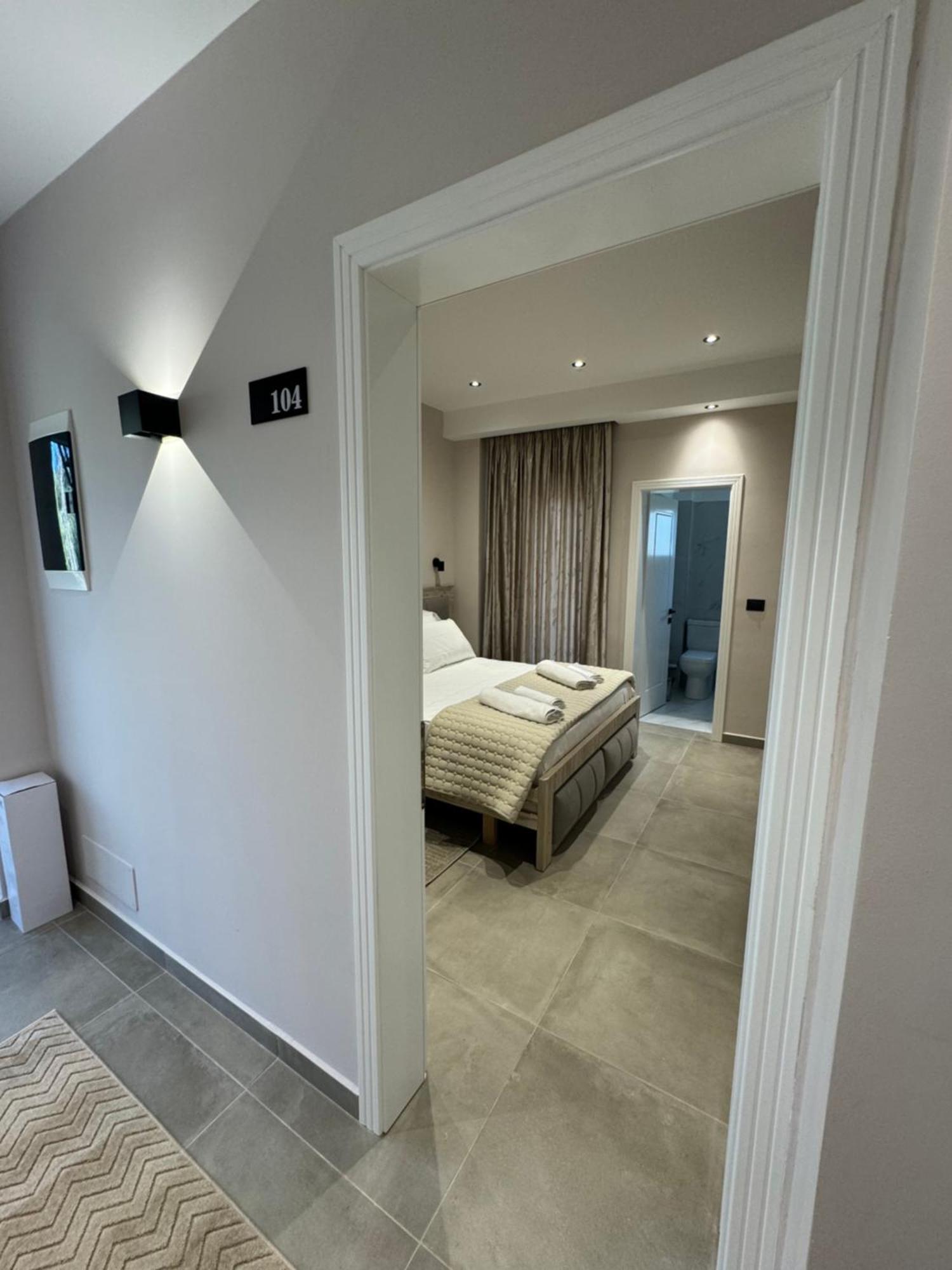 Përmet Hotel Kseal מראה חיצוני תמונה