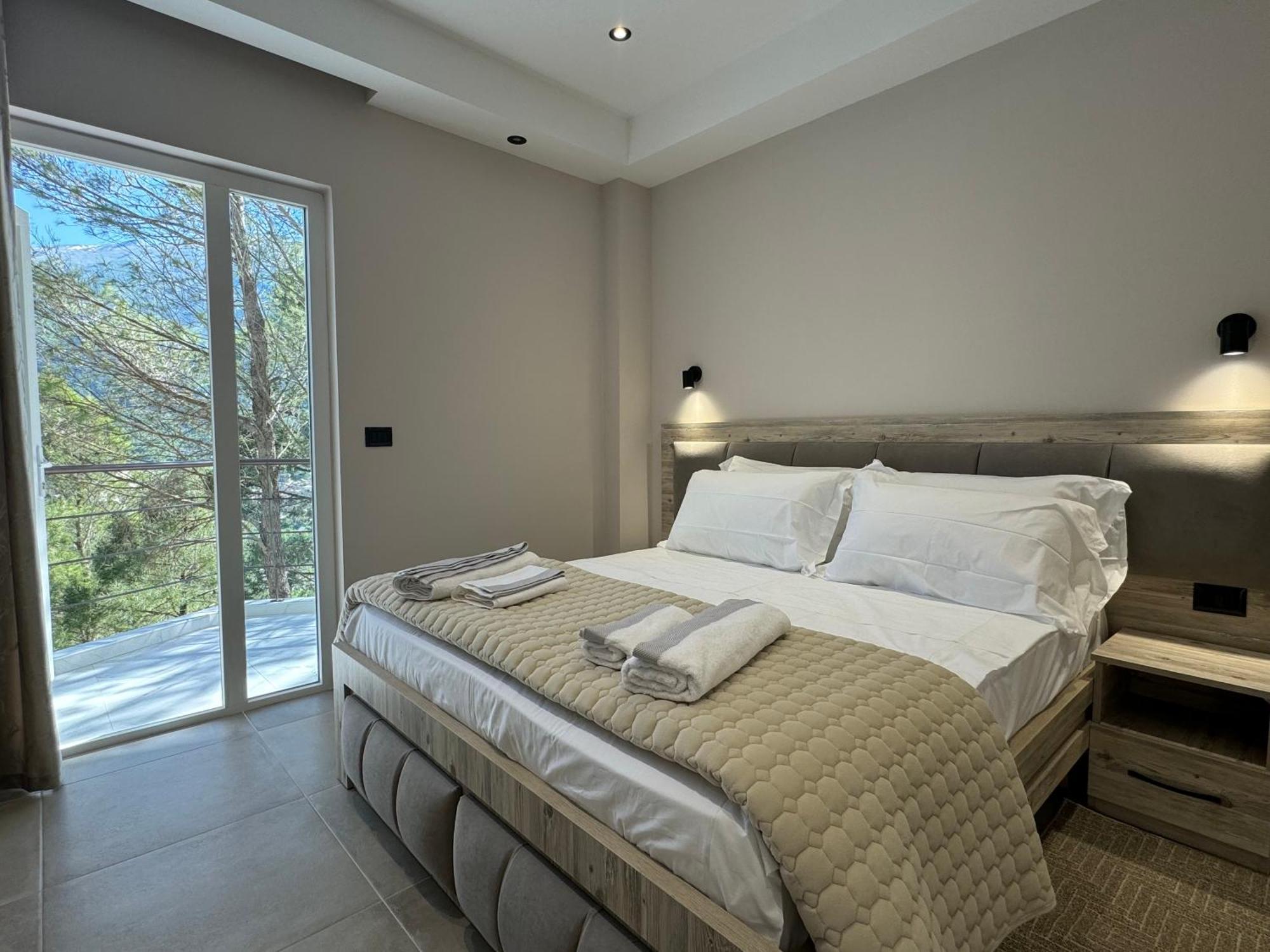 Përmet Hotel Kseal מראה חיצוני תמונה