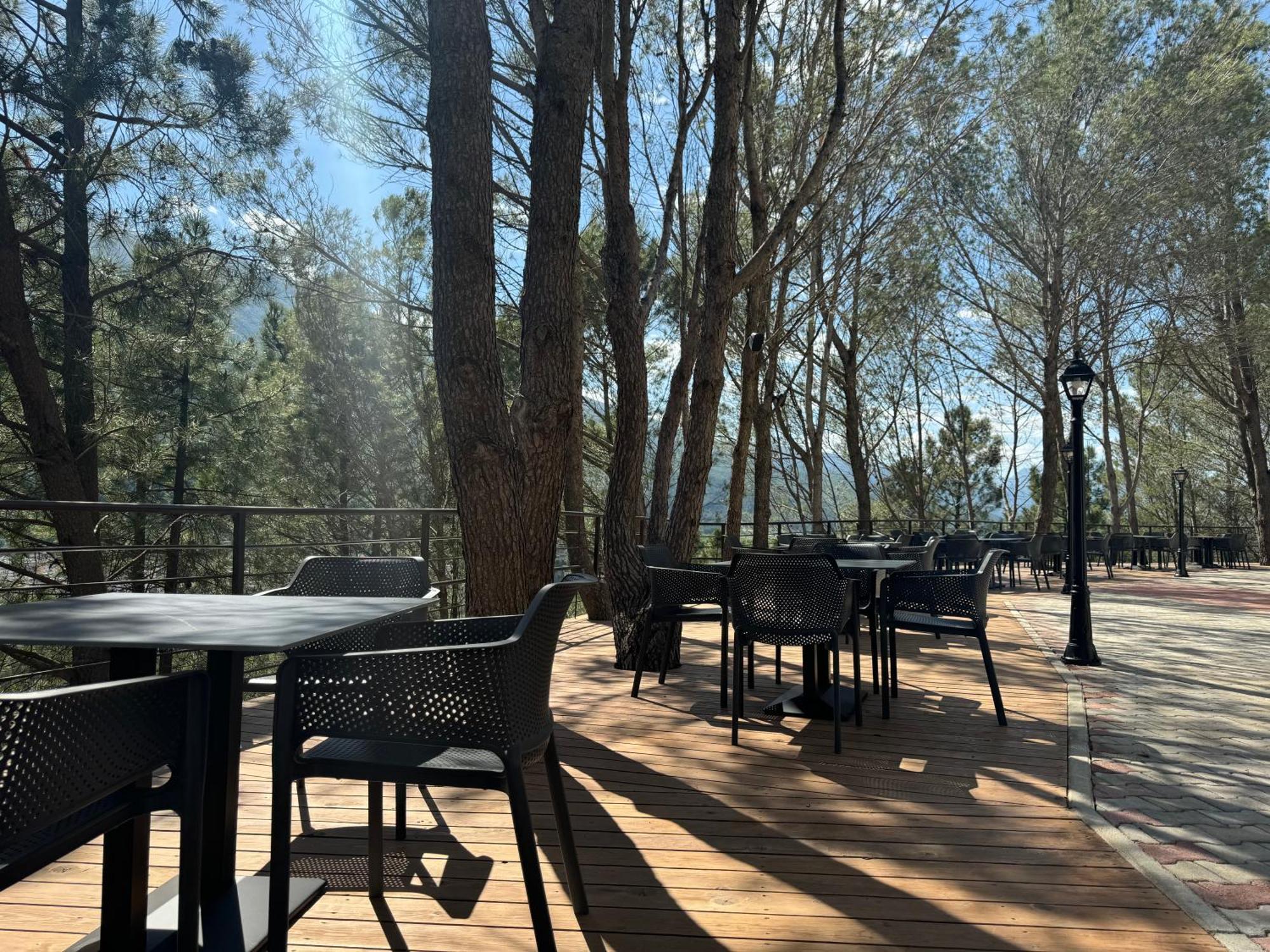 Përmet Hotel Kseal מראה חיצוני תמונה