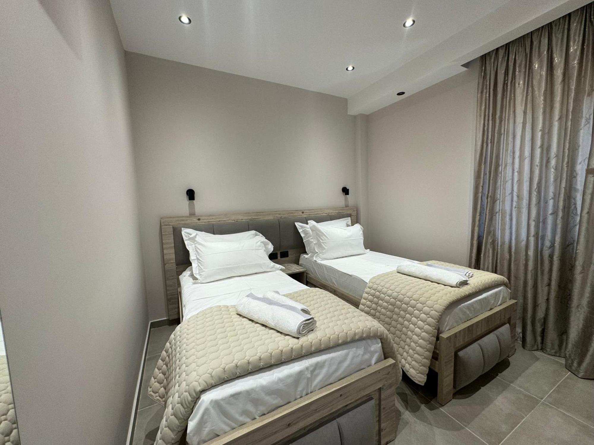 Përmet Hotel Kseal מראה חיצוני תמונה