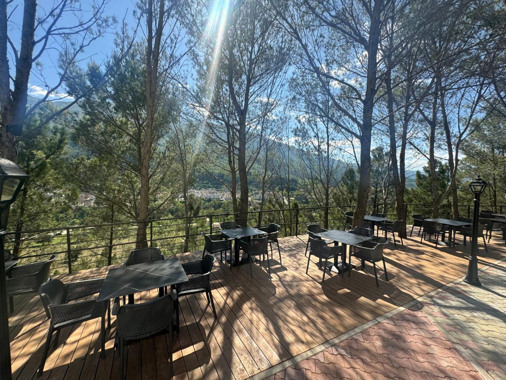 Përmet Hotel Kseal מראה חיצוני תמונה
